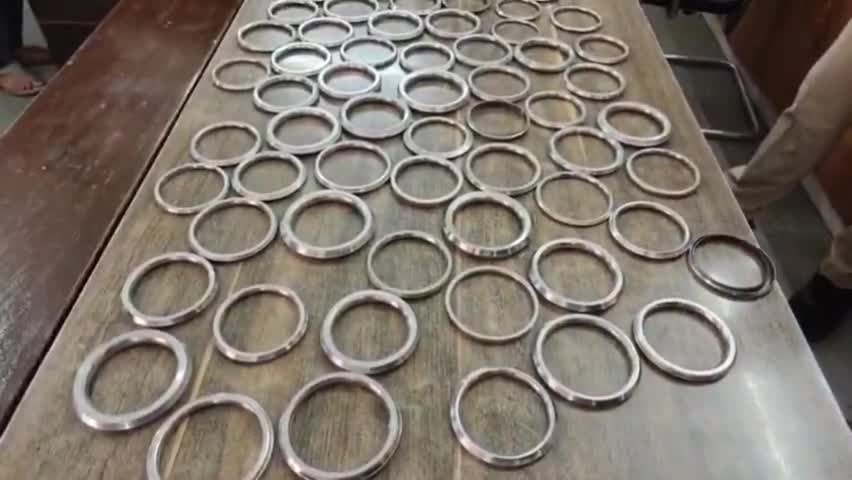 पीथमपुर मेले में अपराधों की रोकथाम हेतु जांजगीर पुलिस के द्वारा की जा रही सख्त कार्रवाई