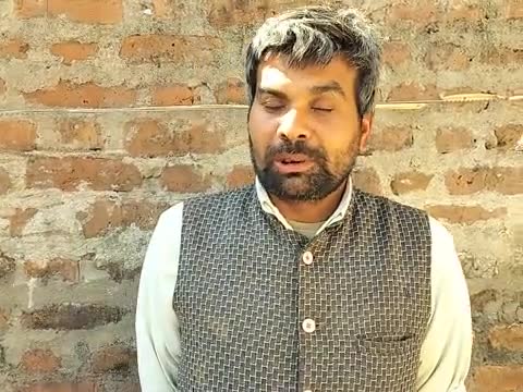 आशीष तिवारी 
जो कि 75% विकलांग है जंगल कर्मचारी द्वारा सदिश से
