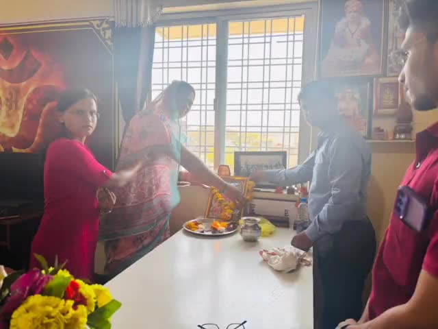 ग्रामोद्योग विकास योजना के अंतर्गत ग्राम भंदारगोंदी में महिलाओं को दिया अगरबत्ती प्रशिक्षण
हुआ समापन।।पांढुरना।।