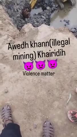 khairidih,,,warish stone 🪨 अवैध खनन,,, बाज़बरन खनन,,, एवं लीज से हट kar भी खनन ho रहा है 
,,risk hai इसके लिए पर  सच है
