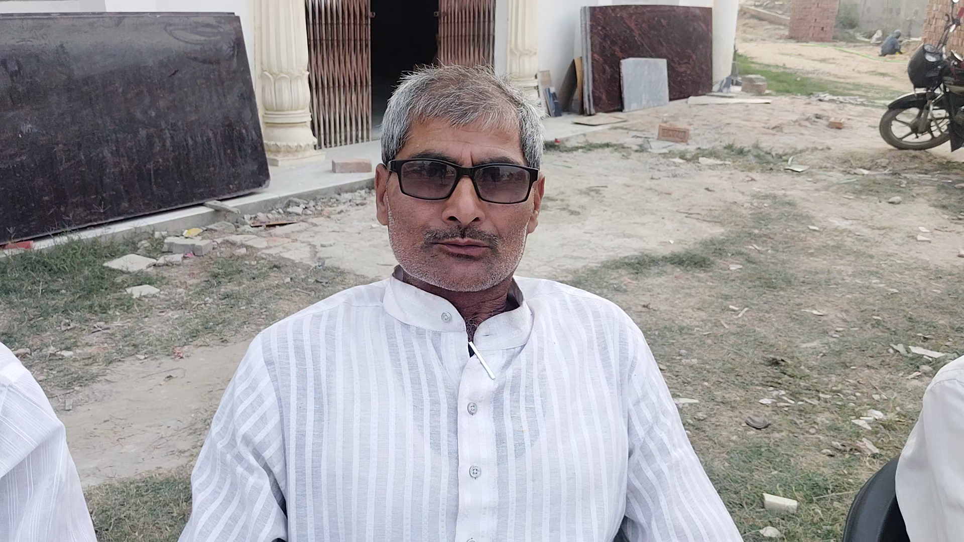 बिहार में सुशासन की सरकार चल रही है लेकिन ग्राम कचहरी सचिव नियोजन में मनमानी किया जा रहा है पदाधिकारी के द्वारा ग्राम कचहरी की जगह पटना में नियोजन करने की तैयारी में लगे हुए हैं पदाधिकारी #पंच #सरपंच #संघ #बिहार ... निषाद