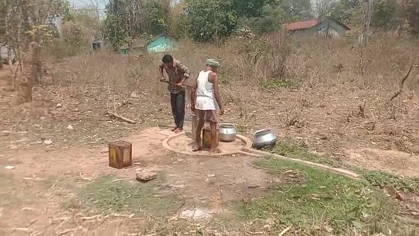 चाईबासा सदर प्रखंड अंतर्गत गांव गंजड़ा में खराब चापानल को ठीक करवा दिया है। नया पाईप के सूची तैयार रहें हैं।