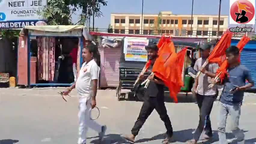 #RSS महादेव शाखा के स्वयंसेवकों द्वारा  भारतीय नव वर्ष पर भगवा ध्वज लगाया