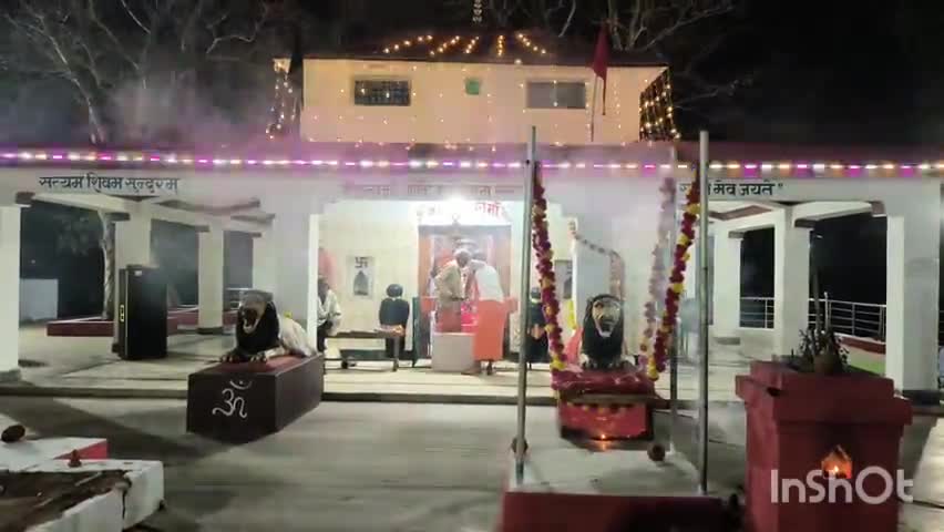 डौण्डीलोहारा: डौंडी लोहारा के दंतेश्वरी मंदिर में जलाई गई 50 मनोकामना जोत श्रद्धालु पहुंच रहे माता की दर्शन के लिए #Viral #Navratri