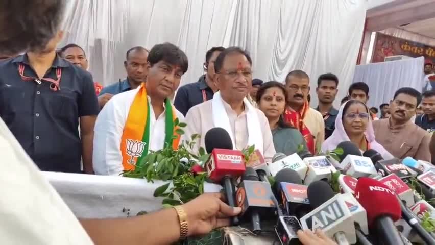 सुशासन तिहार में ग्रामीण युवक द्वारा किए गए आवेदन पर मुख्यमंत्री जी की प्रतिक्रिया....#bagbahara #cmocg