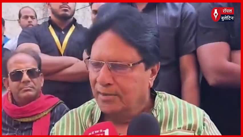 आगरा में 'रक्त स्वाभिमान रैली' को लेकर रामजीलाल सुमन का बड़ा बयान, सुरक्षा को लेकर जताई चिंता
#RamjiLalSuman #raktswabhimanraily #agaranews