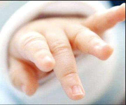 ब्रिटेन में पहली बार तीन लोगों के DNA से पैदा हुआ बच्चा #डीएनए