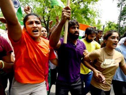 प्रदर्शनकारी पहलवान आज शाम 6 बजे गंगा नदी में प्रवाहित करेंगे अपने मेडल #विरोध_प्रदर्शन