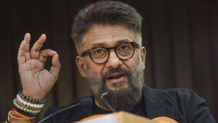 विवेक अग्निहोत्री ने 'द कश्मीर फाइल्स' को प्रोपेगेंडा बताने पर ममता बनर्जी को भेजा नोटिस #कश्मीर_फाइल्स