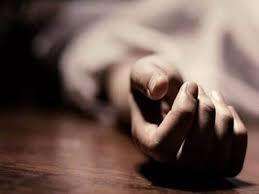 नोएडा की सबसे ऊंची इमारत 'सुपरनोवा' की 32वीं मज़िल से कूदकर शख्स ने की आत्महत्या #आत्महत्या