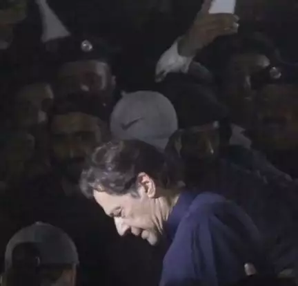 इमरान खान की गिरफ्तारी गैर-कानूनी है, उन्हें तत्काल रिहा किया जाए: पाकिस्तान का सुप्रीम कोर्ट #इमरान_खान