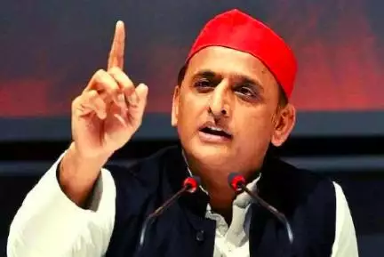यूपी के निकाय चुनाव में फर्ज़ी आधार कार्ड से डाले गए वोट: अखिलेश यादव #राजनीति #निकाय_चुनाव