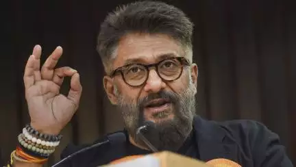विवेक अग्निहोत्री ने 'द कश्मीर फाइल्स' को प्रोपेगेंडा बताने पर ममता बनर्जी को भेजा नोटिस #कश्मीर_फाइल्स