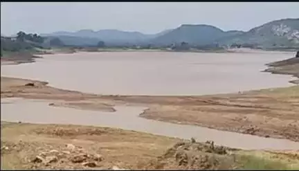 बिहार में लंबे समय से जारी हीटवेव के कारण सूखीं 36 से अधिक नदियां #हीटवेव