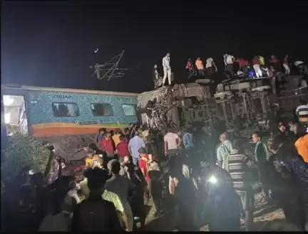 कैसे ओडिशा ट्रेन हादसे के घायलों को रातभर में किया गया रेस्क्यू? #ट्रेन_हादसा