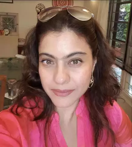 ऐक्ट्रेस काजोल ने इंस्टाग्राम से हटाए अपने सारे पोस्ट, कहा- ज़िंदगी के सबसे मुश्किल दौर से गुज़र रही हूं #काजोल
