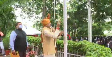 74वें स्वतंत्रता दिवस के अवसर पर सीएम शिवराज सिंह ने मुख्यमंत्री निवास पर फहराया तिरंगा #15_अगस्त #शिवराज_सिंह