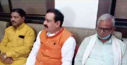 हमें गाली देकर वोट मांगने वालों कभी तो अपनी उपलब्धि पर वोट मांगोंः एमपी के गृह मंत्री नरोत्तम मिश्रा #नरोत्तम_मिश्रा