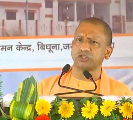 2017 से पहले यूपी के अस्पतालों में लाइफ सपोर्ट एंबुलेंस नहीं थी, बीजेपी सरकार ने उपलब्ध कराई: CM योगी #एंबुलेंस