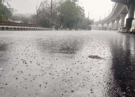 इस साल मार्च में हुई अत्यधिक बारिश की क्या रही वजह? #बारिश #मौसम_विभाग