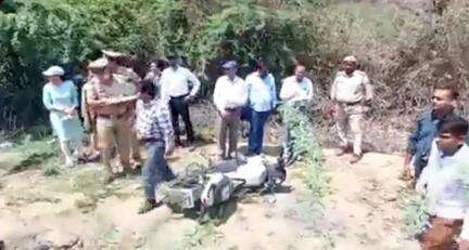 यूपी पुलिस ने अतीक अहमद के बेटे असद व उसके सहयोगी के एनकाउंटर का सीन किया रीक्रिएट #अतीक_अहमद