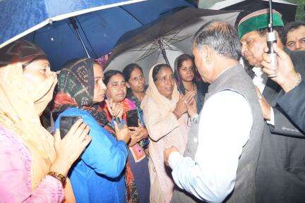 हिमाचल सरकार ने भारी बारिश के बीच राज्य को घोषित किया 'प्राकृतिक आपदा प्रभावित क्षेत्र' #आपदा