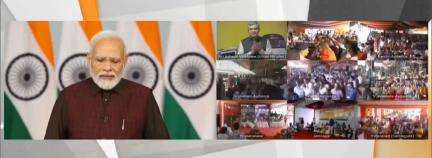 पीएम मोदी ने 9 नए मार्गों पर वंदे भारत ट्रेनों को दिखाई हरी झंडी #वंदे_भारत