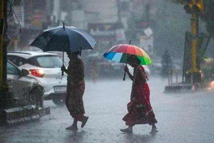 चक्रवात 'हामून' के तेज़ होने के बीच 7 राज्यों में बारिश का अनुमान #चक्रवात #मौसम