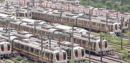 दिल्ली मेट्रो रेल कॉर्पोरेशन कल से वीक-डेज़ पर चलाएगा 40 अतिरिक्त ट्रेनें #मेट्रो