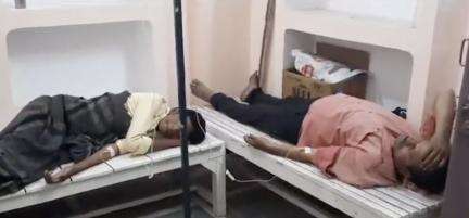 झांसी में भोज में खाना खाकर बीमार हुए 20 गांव के 1,000 से अधिक लोग, डिप्टी सीएम ने लिया संज्ञान #झांसी