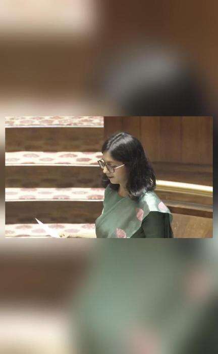 स्वाति मालीवाल समेत 3 नए सांसदों ने राज्यसभा सदस्य के रूप में ली शपथ #राज्यसभा