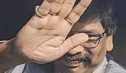 झारखंड सीएम हेमंत सोरेन को ईडी ने हिरासत में लिया: जेएमएम की सांसद महुआ माजी #सोरेन