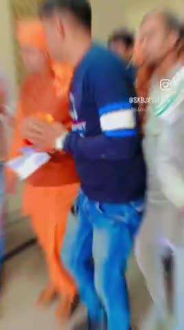 अयोध्याधाम राम मंदिर से कार सेवा के उपरान्त लोटने पर आज तिजारा विधायक बाबा बालक नाथ जी से आशीर्वाद लिया #JaisriRam 🚩🙏