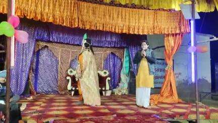 बिंदकी: #फतेहपुर । देवमई ब्लाक के दूबेपुर गांव में दो दिवशीय रामलीला का हुआ समापन । प्रदेश के विख्यात कलाकारों ने किया मंचन ।