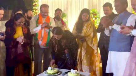 Birthday Celebration of MP Pritam Tai Munde at Delhi 
#Delhi #PritamMunde #DevendraFadnavis #BirthDayCelebration #Birthday