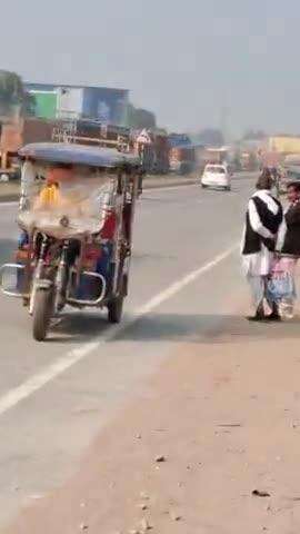 #बक्सर #जाम  #प्रसासन नाकाम #भरौली से #गंगासेतु गोलम्बर सहित चुरामनपुर तक #बक्सर #पटना 4लेन जाम