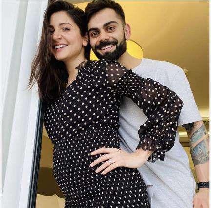 विराट कोहली और अनुष्का शर्मा के दूसरे बच्चे का जन्म होने वाला है: एबी डीविलियर्स #क्रिकेट #कोहली