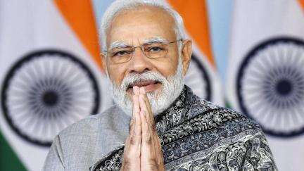 ट्रेन में सीट न मिलने पर ज्योतिषी की तरह लोगों का हाथ देखता था, तुरंत सीट मिल जाती: पीएम मोदी #ज्योतिष #मोदी