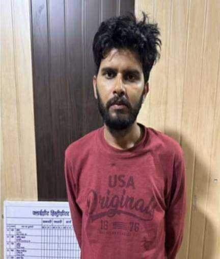 यूपी सिपाही भर्ती पेपर लीक केस का मुख्य आरोपी हुआ गिरफ्तार #पेपर_लीक