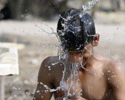 भीषण गर्मी के बीच दिल्ली-एनसीआर में करीब 50°C तक पहुंचा अधिकतम तापमान #गर्मी