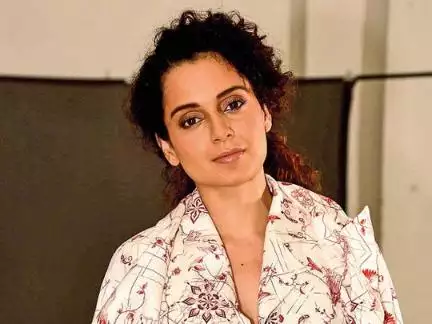 यह लड़ाई सिर्फ अर्नब की या मेरी नहीं है, यह लड़ाई सभ्यता व भारतवर्ष की है: वीडियो में कंगना #बॉलीवुड #अर्नब