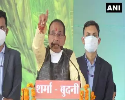 अगर बेटियों के साथ घिनौनी हरकत करने की कोशिश की, तो तोड़कर रख दूंगाः 'लव जिहाद' को लेकर CM शिवराज #शिवराज_सिंह