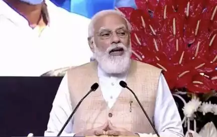 टॉफी के रैपर अब ज़मीन पर नहीं फेंके जाते, पॉकेट में रखे जाते हैं: स्वच्छ भारत मिशन पर PM मोदी #स्वच्छ_भारत