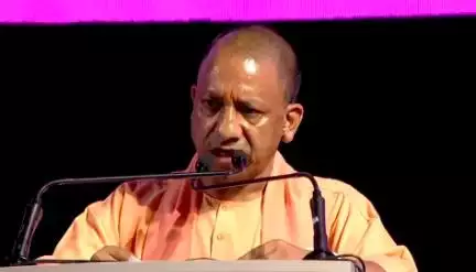 मैं निवेशकों को आश्वस्त करता हूं कि प्रदेश में उनका निवेश सुरक्षित होगा: लखनऊ के इन्वेस्टर्स समिट में CM योगी #निवेश
