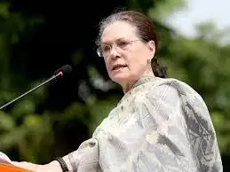प्रतापगढ़ में शख्स ने सोनिया गांधी का 'मॉर्फ्ड' वीडियो सोशल मीडिया पर किया शेयर, हुआ गिरफ्तार #सोनिया_गांधी #अपराध