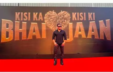 अभिनेता सलमान खान ने शेयर कीं जिम में 'लेग्स डे' के बाद की तस्वीरें, कहा- हालत खराब #बॉलीवुड #सलमान