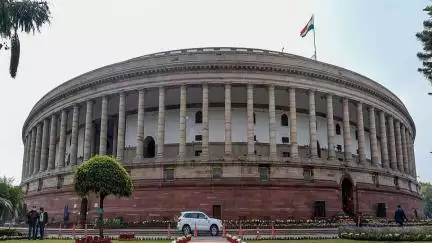 बजट सत्र के दोनों चरणों में लोकसभा की 34% व राज्यसभा की 24.4% उत्पादकता रही: सरकार #बजट_सत्र
