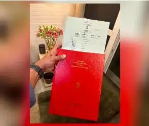 अभिनेता अक्षय कुमार को मिली भारत की नागरिकता; शेयर की प्रमाणपत्र की तस्वीर #अक्षय_कुमार