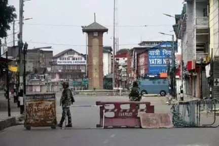 जम्मू-कश्मीर को फिर से राज्य बनाने के लिए समयसीमा बताएं: सरकार से सुप्रीम कोर्ट #कश्मीर #370