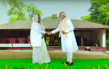 महात्मा गांधी को श्रद्धांजलि देने के लिए राजघाट पहुंचे वैश्विक नेताओं का पीएम मोदी ने किया स्वागत #जी20